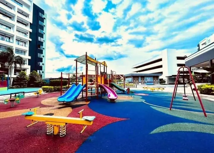 Ipoh Manhattan Water Park Pool View Cozy Homestay