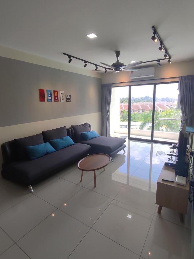 Apartment Manhattan Water Park Pool View Cozy Ipoh