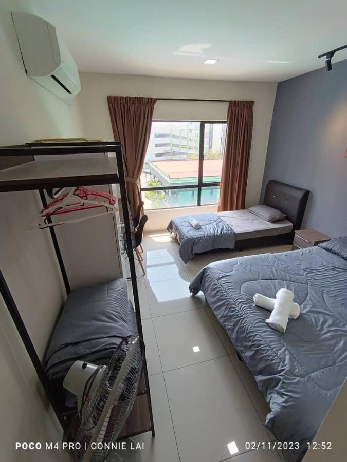 Apartment Manhattan Water Park Pool View Cozy Ipoh