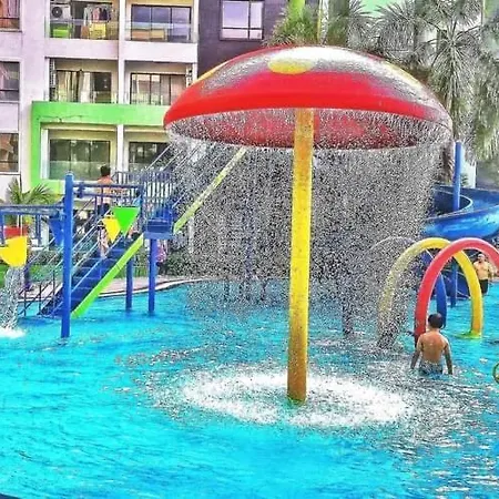 Ipoh Manhattan Water Park Pool View Cozy Homestay Exterior photo